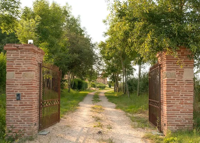 Escons Domaine De Charme 3* Saint-Sulpice-sur-Leze