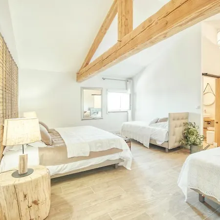 Escons Domaine De Charme 3*