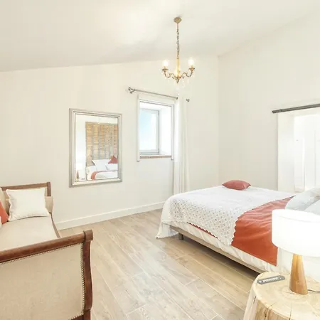 Escons Domaine De Charme 3* Saint-Sulpice-sur-Leze