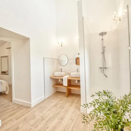 Escons Domaine De Charme 3* Saint-Sulpice-sur-Leze